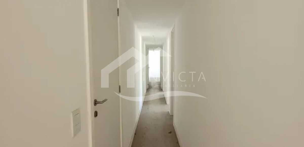 e0813047-61bd-47da-ab4a-4e8fe8 - 24