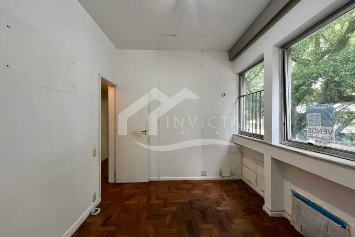 Conheça Quarto 1 do imóvel - Quadrilátero: Excelente oportunidade de 3 quartos com vaga a 2 minutinhos da Praia de Ipanema - IPAP30328 - 9 Quarto 1 - 9