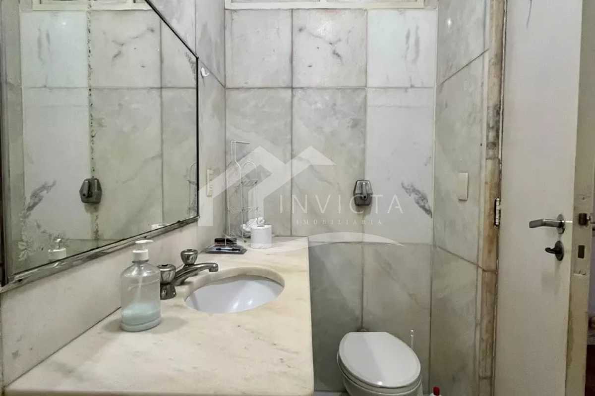 Conheça Banheiro social 1 do imóvel - Quadrilátero: Excelente oportunidade de 3 quartos com vaga a 2 minutinhos da Praia de Ipanema - IPAP30328 - 6 Banheiro social 1 - 6