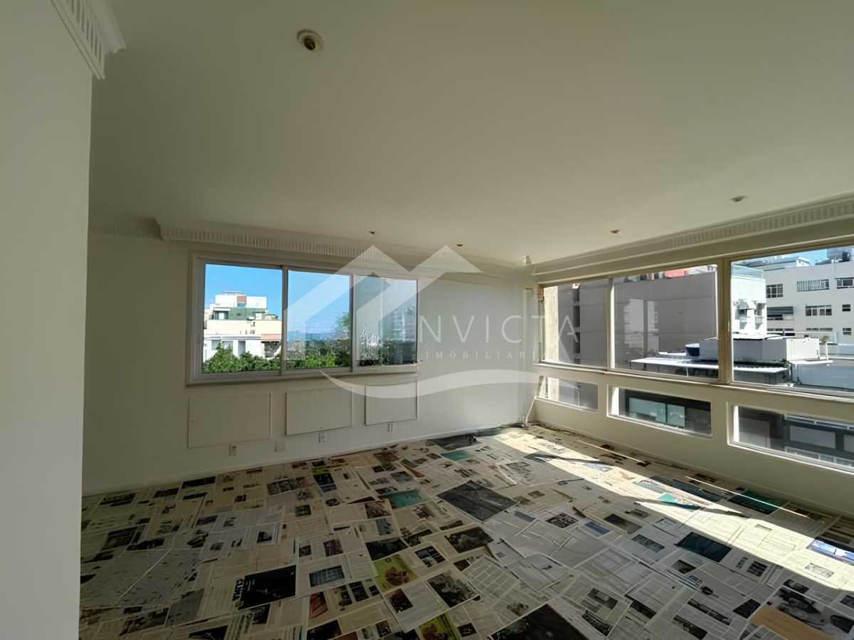 Ótima localização - Quadrilátero do Charme, 2ª quadra da praia: Apartamento 4 quartos (150m²) com vaga - IPAP40091