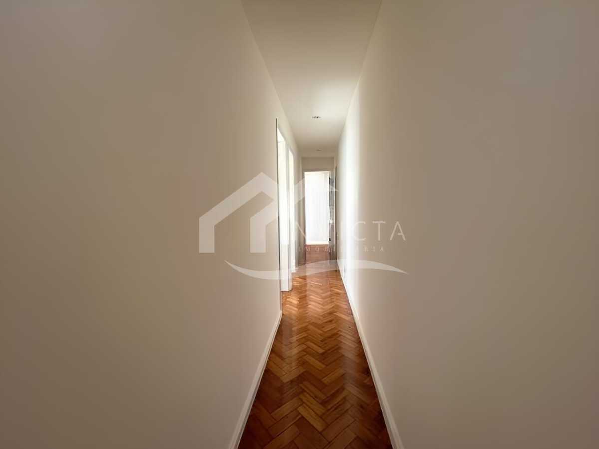 Ótima localização - Quadrilátero do Charme, 2ª quadra da praia: Apartamento 4 quartos (150m²) com vaga - IPAP40091