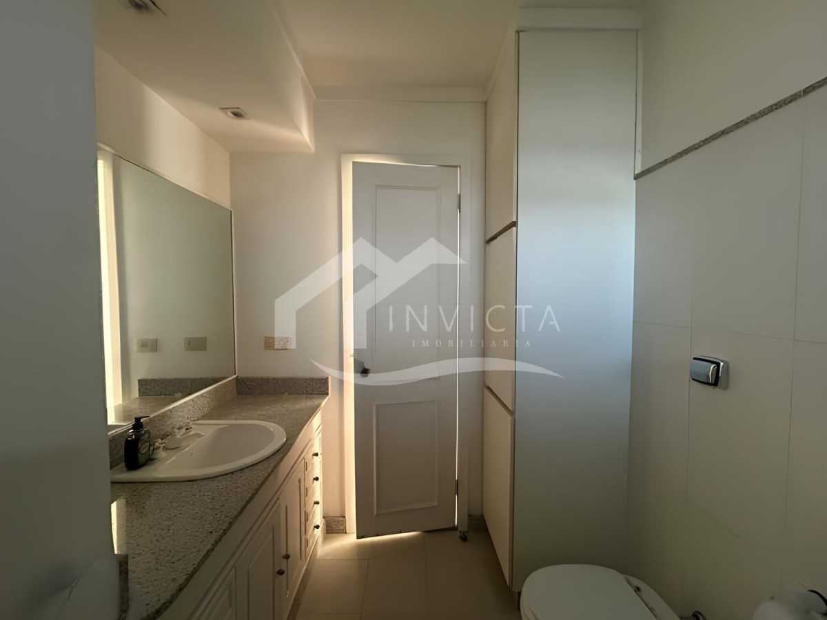 Ótima localização - Quadrilátero do Charme, 2ª quadra da praia: Apartamento 4 quartos (150m²) com vaga - IPAP40091