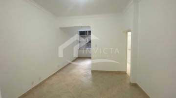 Ótima localização - MARAVILHOSO QUARTO E SALA AMPLO NA QUADRA DA PRAIA DO LEME - FCAP12053