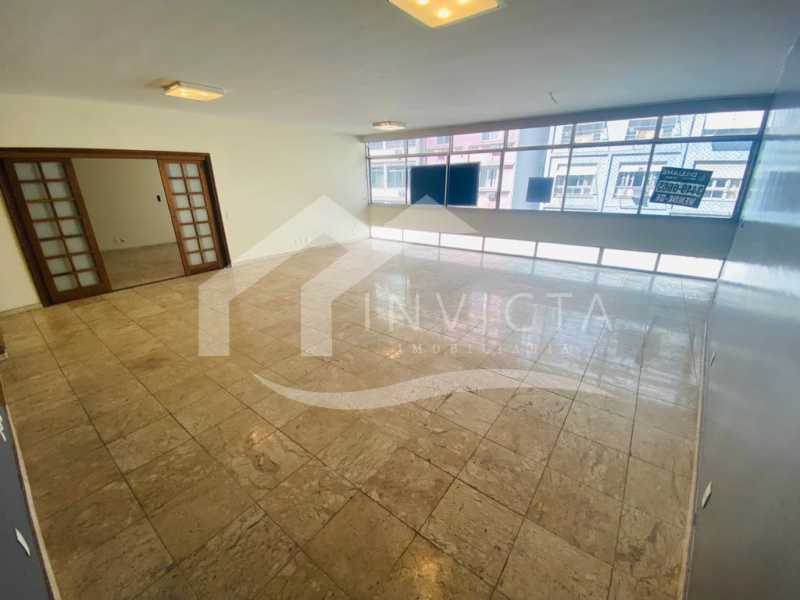 Conheça WhatsApp Image 2022-07-12 at 0 do imóvel - Apartamento Espetacular da quadra de Praia de Copacabana com 280m² - FCAP30662 - 1 WhatsApp Image 2022-07-12 at 0 - 1