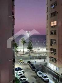 Imperdível - Maravilhoso apartamento totalmente reformado e mobiliado na quadra da praia - IPAP20222