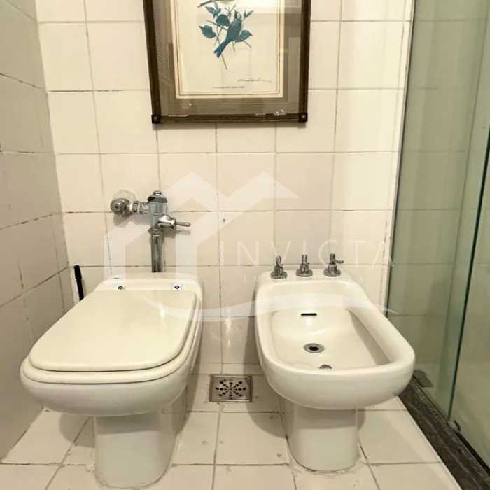 Conheça original894989397-557.73547026 do imóvel - MARAVILHOSA CASA DE 600 M², 6 QUARTOS E 2 VAGAS - FCCA60003 - 17 original894989397-557.73547026 - 17