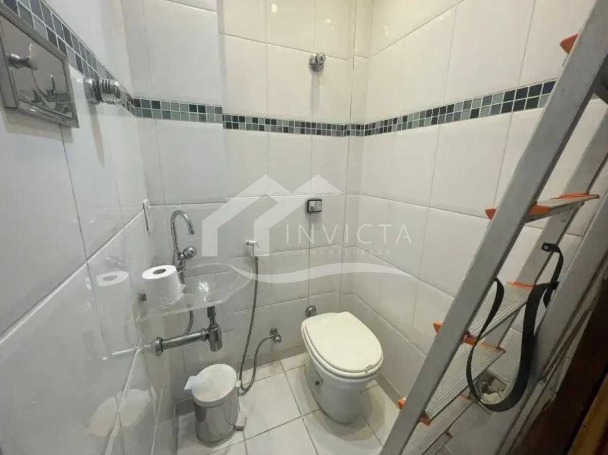 Conheça Banheiro de serviço do imóvel - Quarto e sala com dependência próximo ao metrô Siqueira Campos - FCAP12071 - 24 Banheiro de serviço - 24