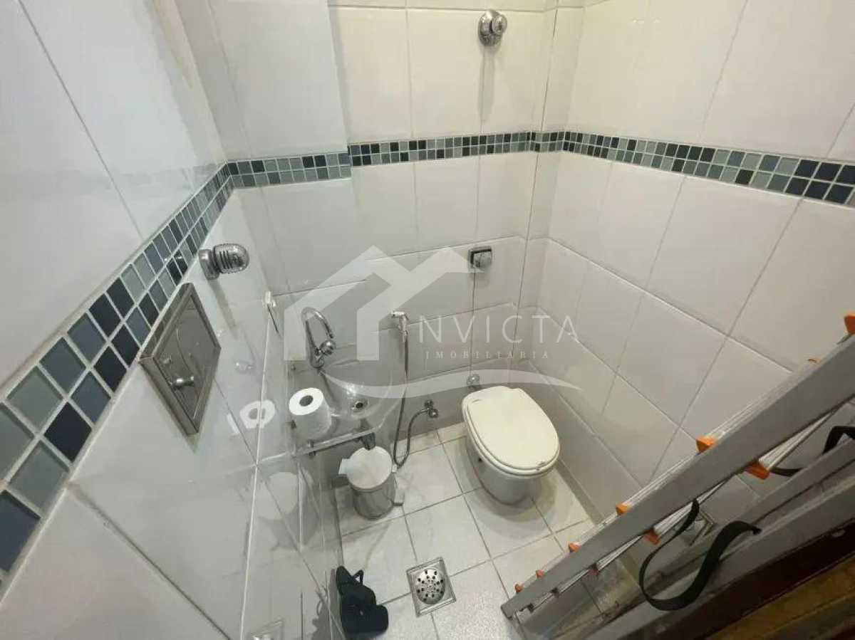 Conheça Banheiro de serviço do imóvel - Quarto e sala com dependência próximo ao metrô Siqueira Campos - FCAP12071 - 22 Banheiro de serviço - 22