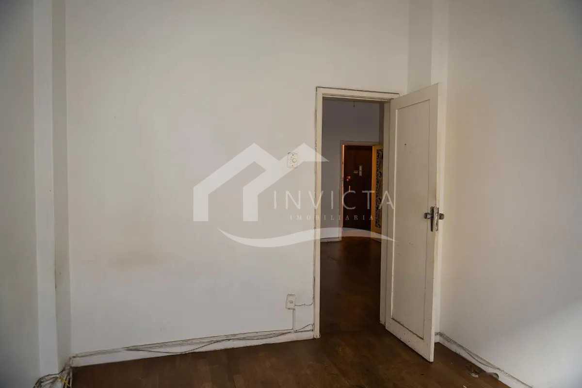 Conheça WhatsApp Image 2026-06-25 at 2 do imóvel - Apartamento de 3 Quartos na Av. Atlântica - Conforto e Localização Premium - IPAP30360 - 9 WhatsApp Image 2026-06-25 at 2 - 9