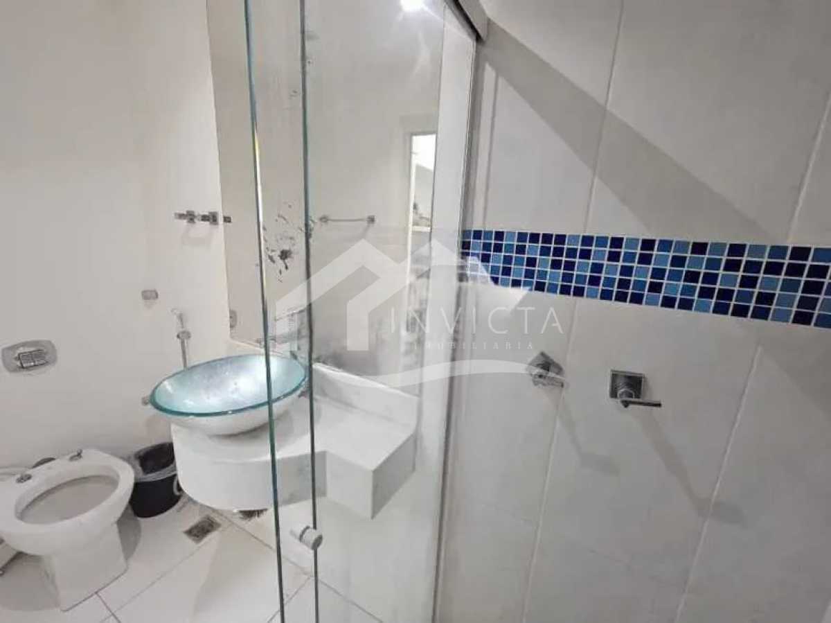 Imperdível - Excelente apartamento em Copacabana com 2 quartos - IPAP20246