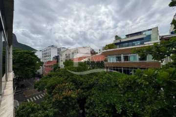 Imperdível - MARAVILHOSO QUATRO QUARTOS EM UMA RUA PRIVELEGIADA!! - RPAP40120