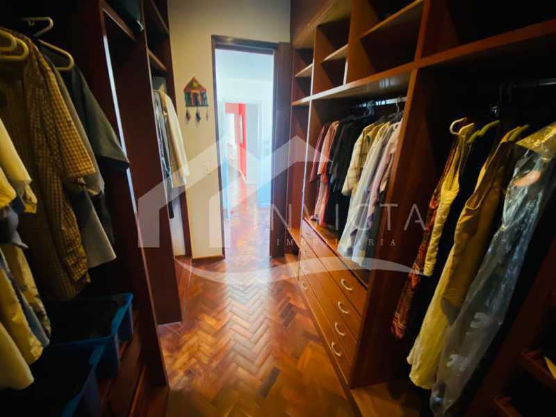 Conheça Closet da suite do imóvel - Magnifica cobertura em rua nobre de copacabana!!!! - FCCO30010 - 18 Closet da suite - 18