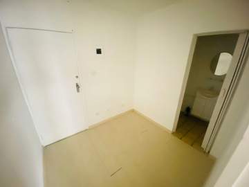 Ótima localização - IMPERDIVEL SALA COMERCIAL NO CORAÇAO DE COPACABANA !!!!!!! - FCSL00030