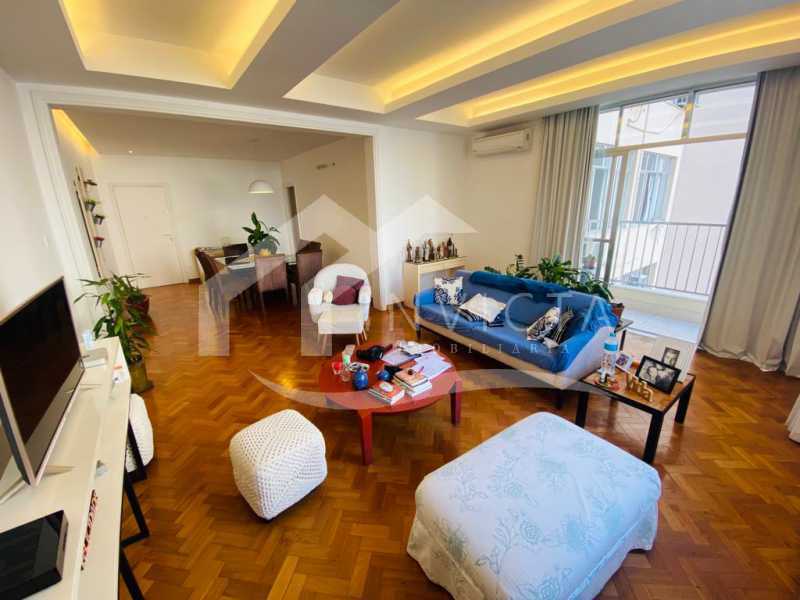 Conheça Sala de estar do imóvel - MARAVILHOSA OPORTUNIDADE CORAÇÃO COPACABANA !!!!!!!!!!!!!!!!! - FCAP30719 - 3 Sala de estar - 3