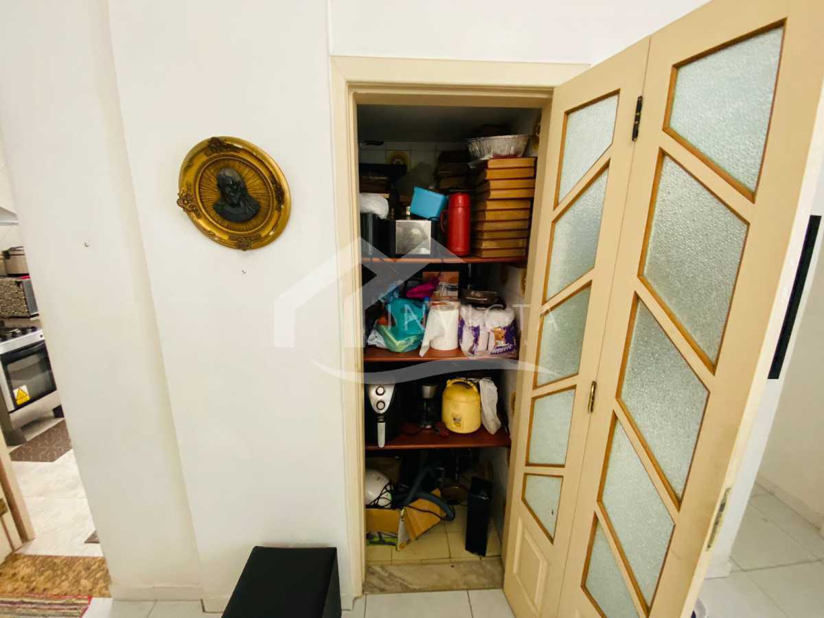 Conheça Dispensa do imóvel - MARAVILHOSO APARTAMENTO DE TRÊS QUARTOS COM VAGA - FCAP30720 - 22 Dispensa - 22
