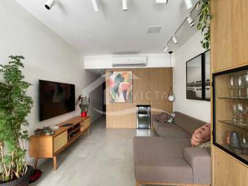 Imperdível - INCRIVEL APARTAMENTO COM ÁREA EXTERNA TODO REFORMADO!!! - IPAA10007