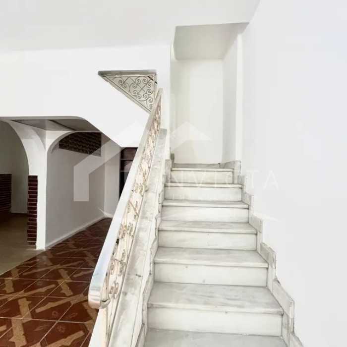 Conheça WhatsApp Image 2026-08-20 at 1 do imóvel - Casa de Vila : Triplex / Residencial / Botafogo - BTCV40003 - 8 WhatsApp Image 2026-08-20 at 1 - 8