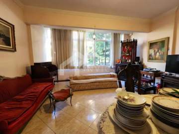 Imperdível - Belíssimo apartamento de três quartos em rua nobre de Copacabana! - FCAP32104
