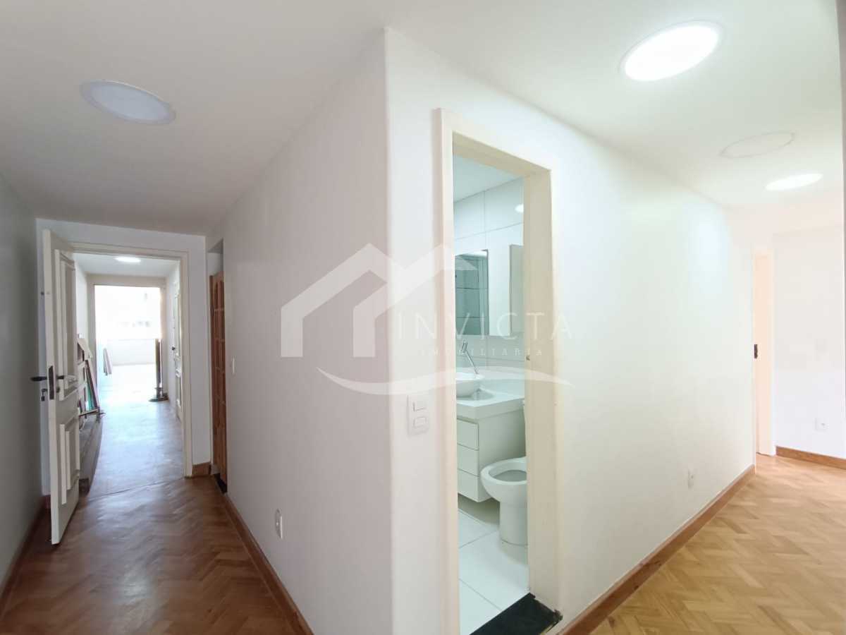 Conheça corredor c/ acesso aos quartos do imóvel - maravilhosa cobertura duplex localizado no coração de Copacabana! - FCAP80001 - 14 corredor c/ acesso aos quartos - 14