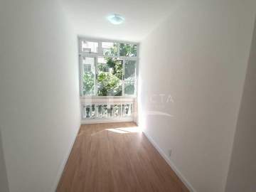 Imperdível - Apartamento : Padrão / Residencial / Copacabana - FCAP30816