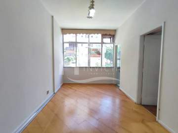 Ótima localização - MARAVILHOSO QUARTO SALA NO POSTO 6 - FCAP11067