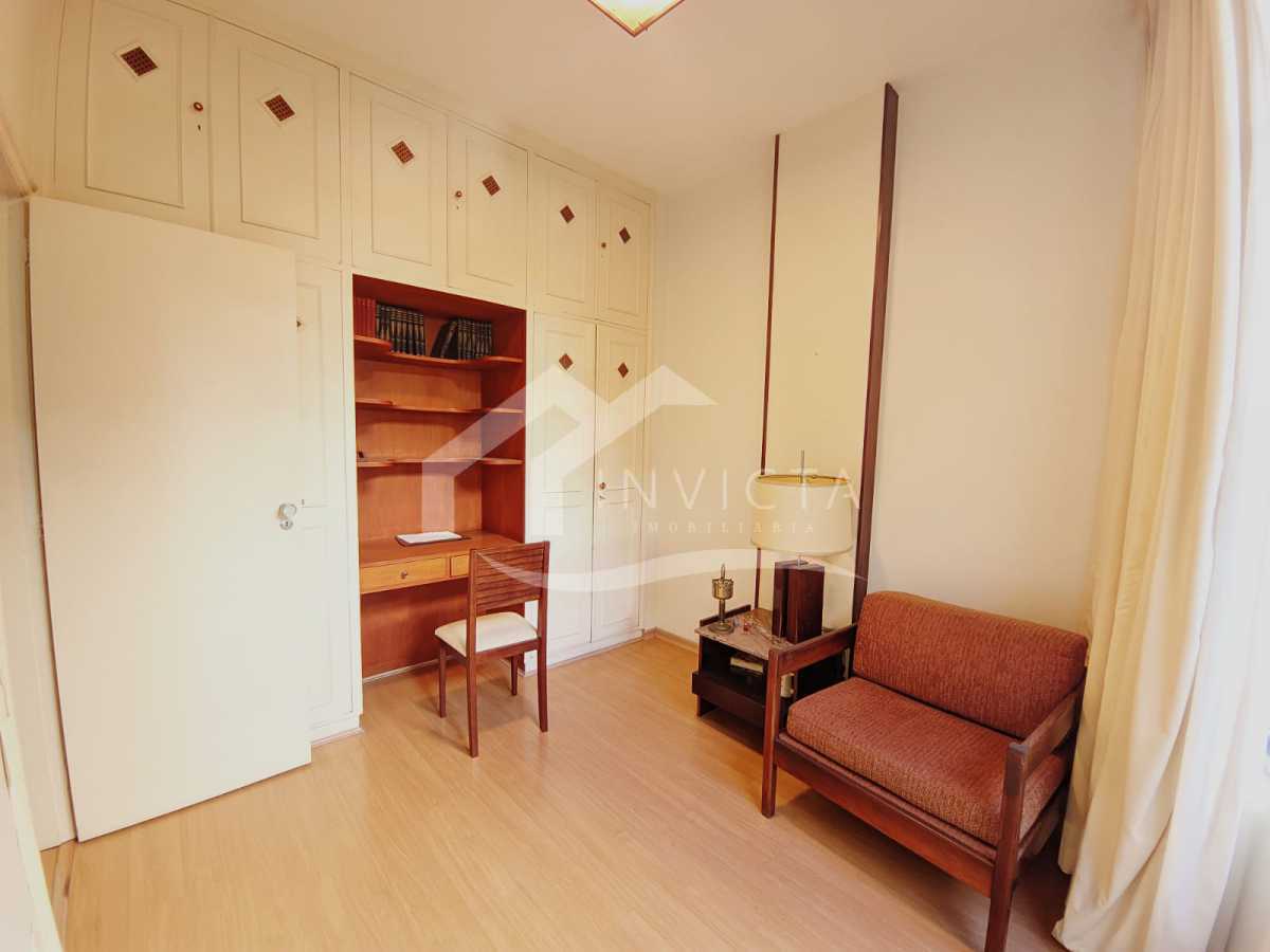 Imperdível - MARAVILHOSO 3 QUARTOS NA QUADRA DA PRAIA EM RUA NOBRE!!! - FCAP30845