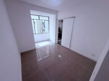 Oportunidade - maravilhoso saleta quarto na quadra da praia - BTAP10209