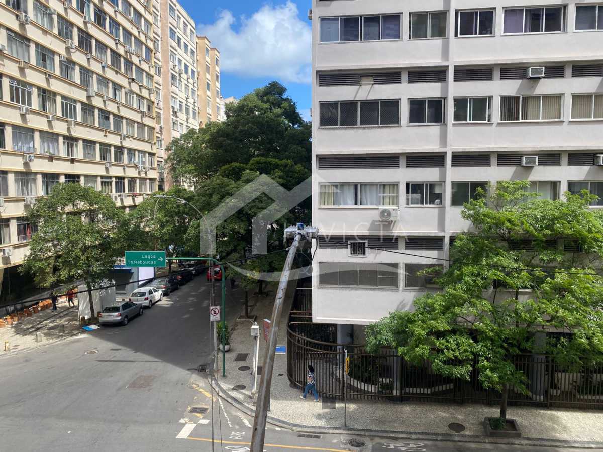 d48ed92c-d1d3-4c05-8d22-44dbf7 - 30