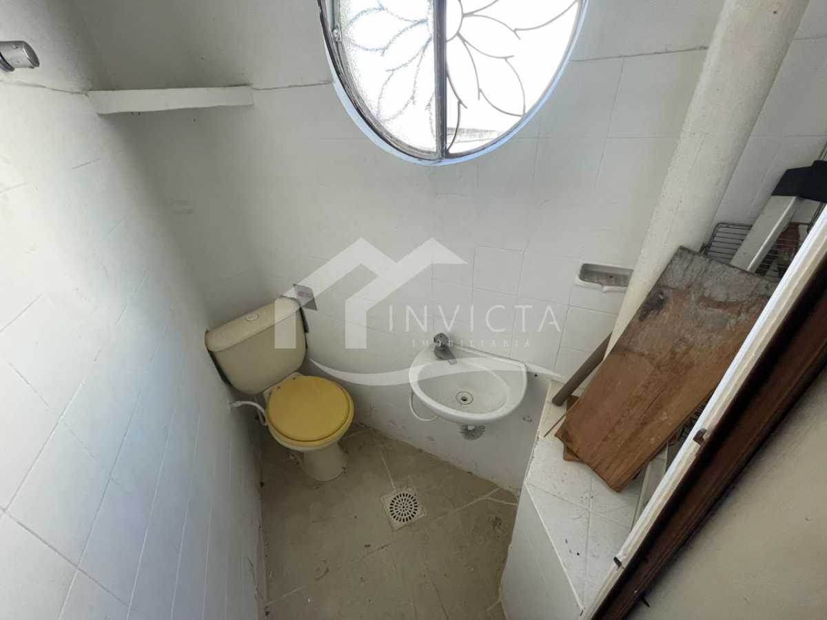 Conheça Banheiro de serviço do imóvel - ESPETACULAR COBERTURA DUPLEX COM VISTA PARA O MAR - PSCO30001 - 19 Banheiro de serviço - 19