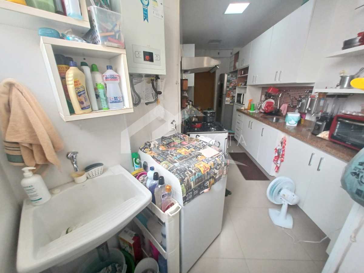 WhatsApp Image 2023-12-13 at 1 - 28