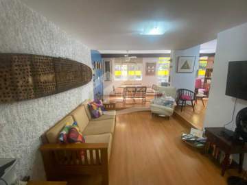 Ótima localização - MARAVILHOSO TRÊS QUARTOS COM DEPENDÊNCIA COMPLETA NA QUADRA DA PRAIA !!! - FCAP31199