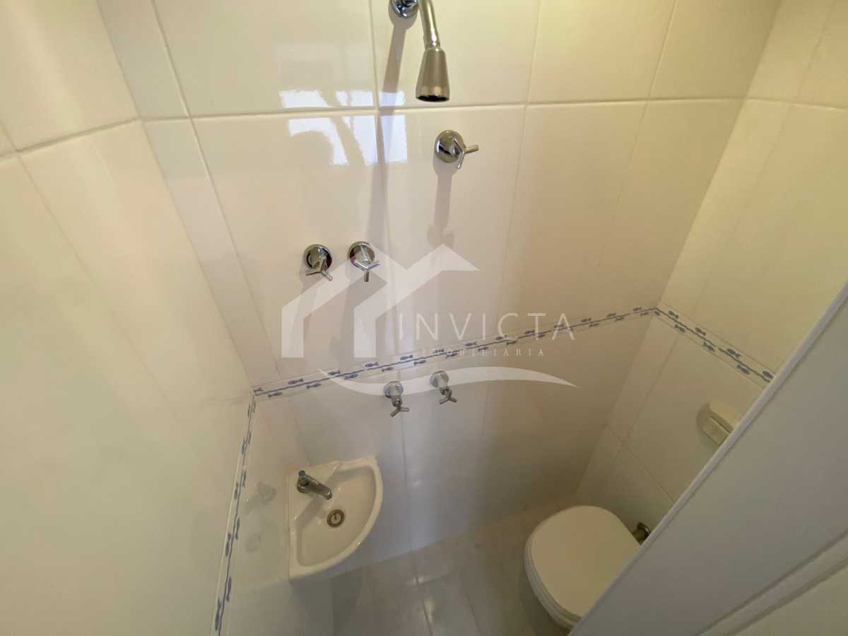 Conheça Banheiro do imóvel - MARAVILHOSO DOIS QUARTOS EM COPACABANA!! - FCAP21069 - 23 Banheiro - 23