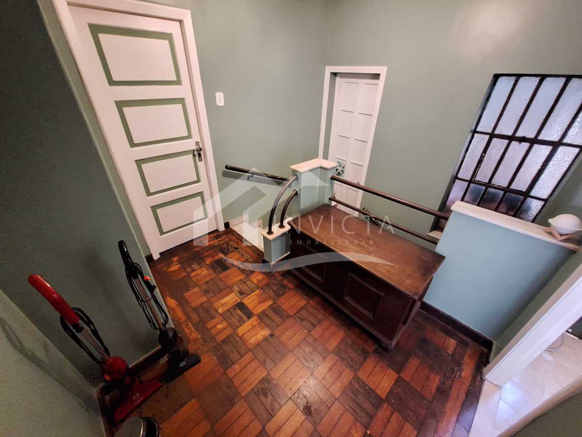 Conheça Hall de acesso aos Quartos do imóvel - Casa em Copacabana - FCCA50003 - 20 Hall de acesso aos Quartos - 20