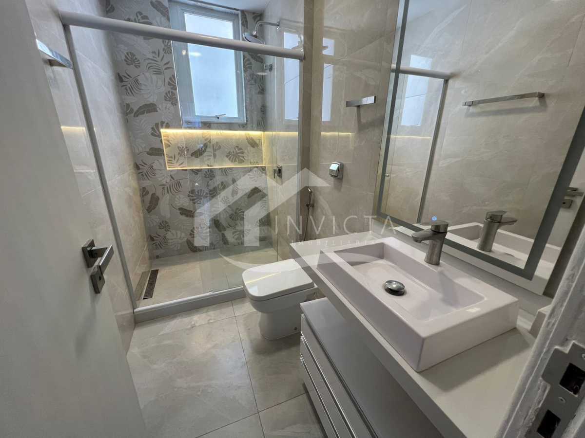 5ffbb303-9ad2-46f1-8fe8-fceadf - 18