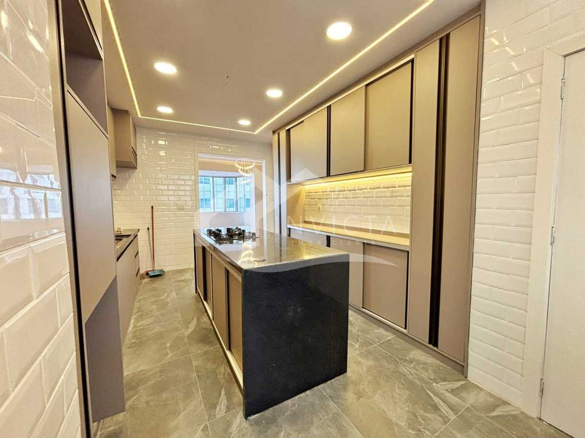 d9078a77-4507-4e7d-84c4-b58ac1 - 6