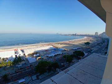 Imperdível - Belíssimo apartamento a venda na Avenida Atlântica. - FCAA20004