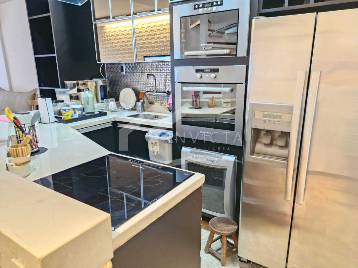 Conheça WhatsApp Image 2025-12-06 at 1 do imóvel - Incrível cobertura reformada em excelente localização - FCCO20033 - 7 WhatsApp Image 2025-12-06 at 1 - 7