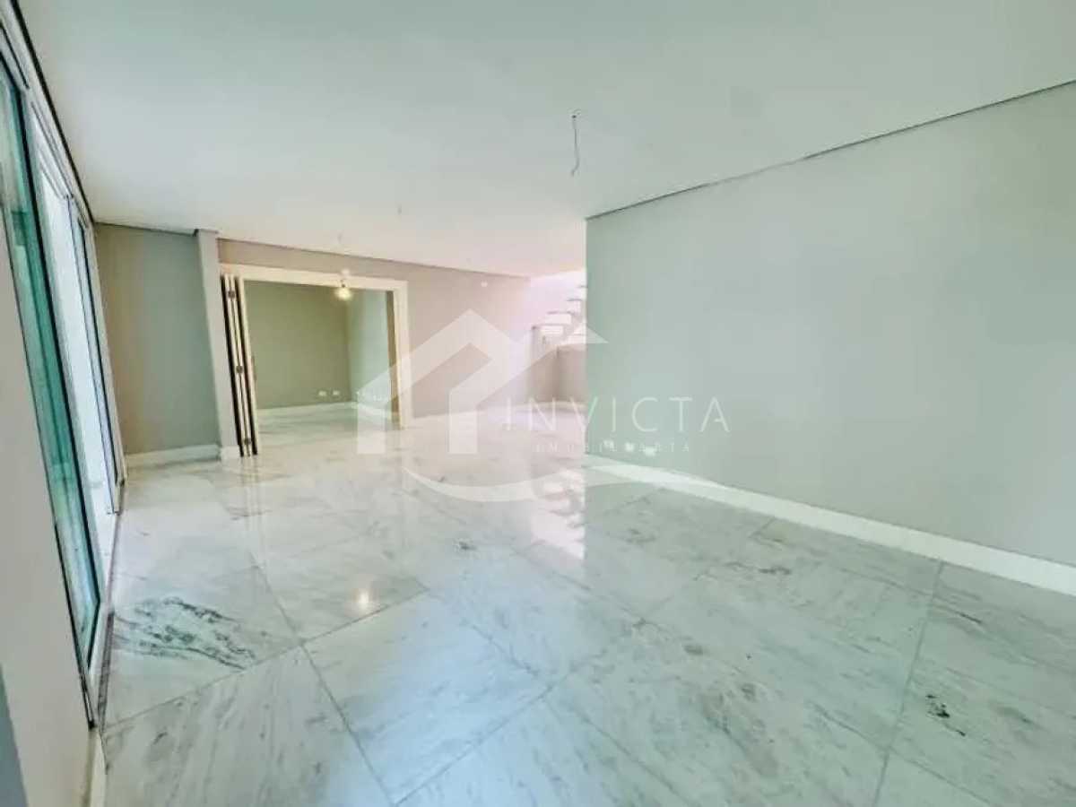 WhatsApp Image 2025-09-27 at 0 - 5