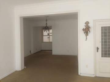 Imperdível - Belíssimo apartamento três quartos em rua nobre de Copacabana. - FCAP31307