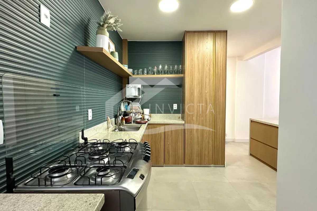 Conheça Cozinha do imóvel - Reformadíssimo apartamento de 3 quartos, 100m² no Posto 6! - PSAP30134 - 23 Cozinha - 23