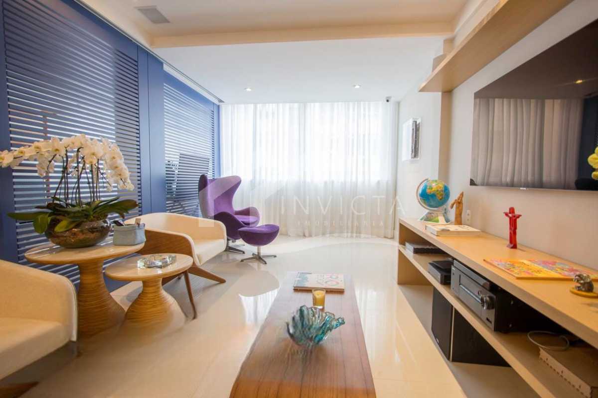 Conheça WhatsApp Image 2024-09-20 at 1 do imóvel - Excelente apartamento em andar alto de 3 quartos, dependência completa e com vaga na escritura. Imperdível na quadra da praia! - FCAP31413 - 29 WhatsApp Image 2024-09-20 at 1 - 29