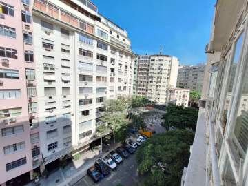 MARAVILHOSO SALA QUATRO QUARTOS COM VAGA DE GARAGEM !! - FCAP40207