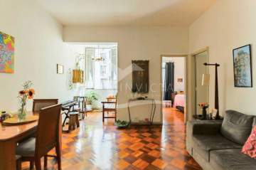 Imperdível - Belíssimo apartamento três quartos na quadra da Praia!!! - FCAP31428
