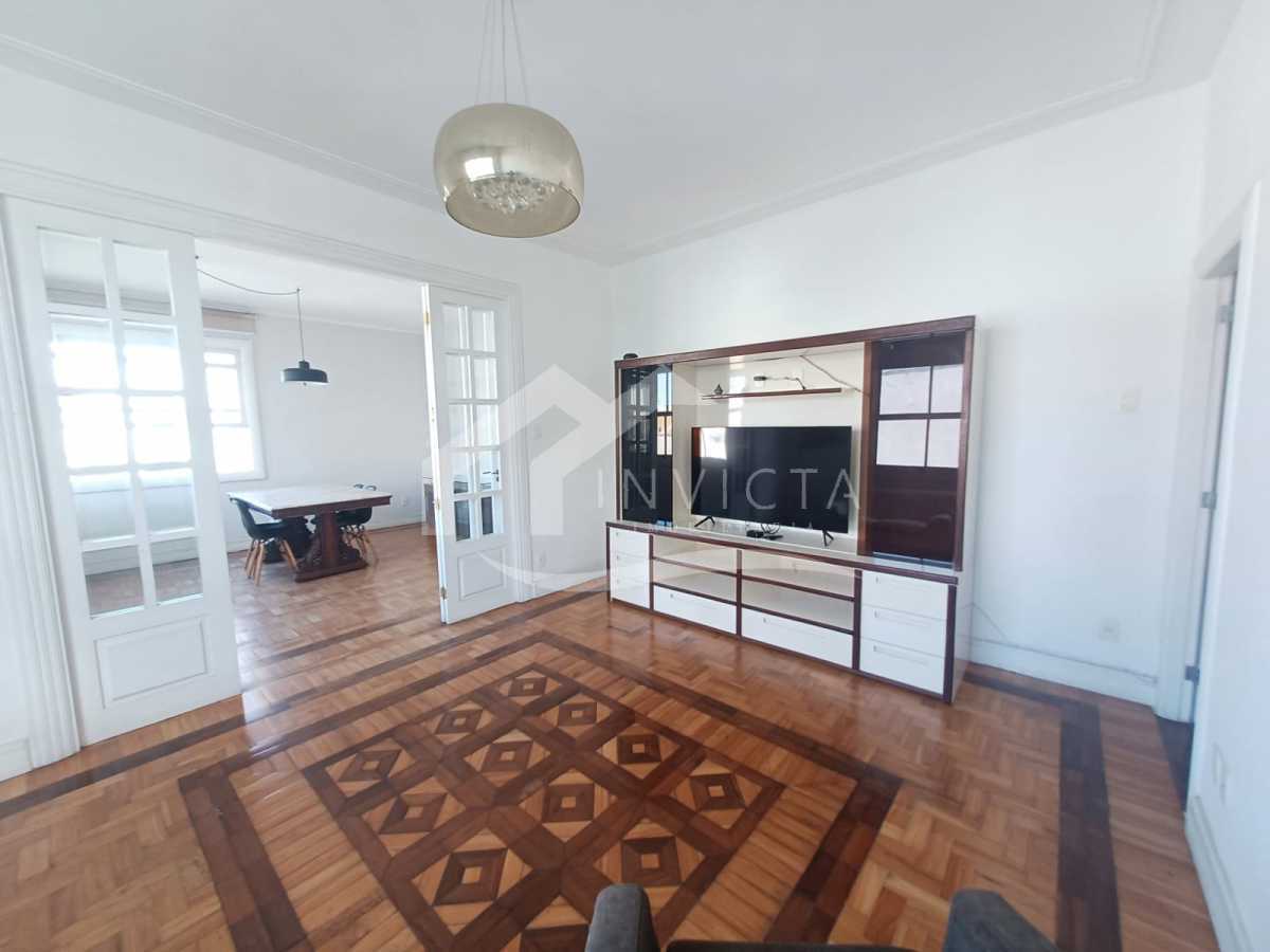 Imperdível - ESPETACULAR COBERTURA COM AREA EXERNA COM CHURRASQUEIRA NO POSTO 5!!! - FCAP60003