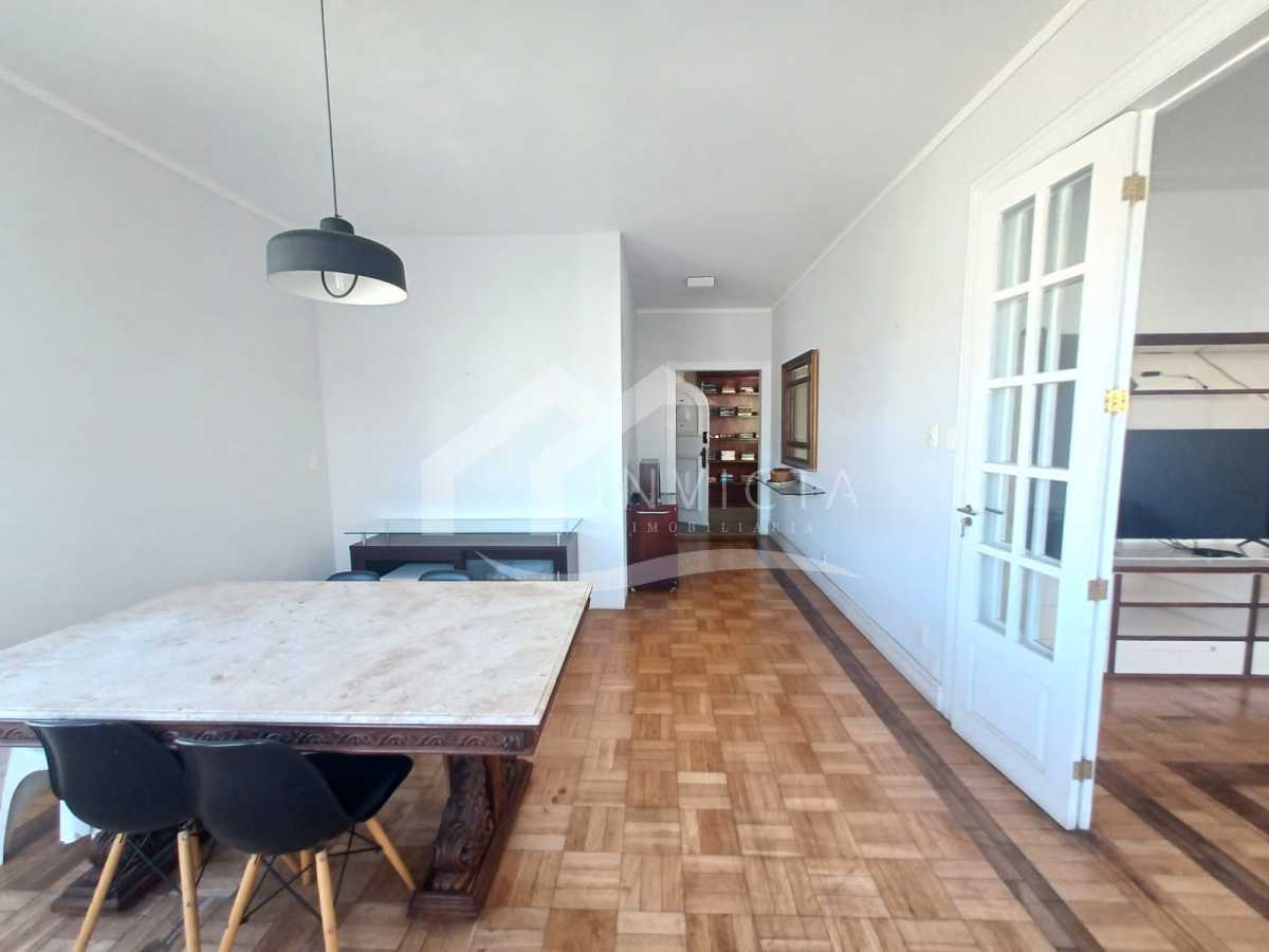 Imperdível - ESPETACULAR COBERTURA COM AREA EXERNA COM CHURRASQUEIRA NO POSTO 5!!! - FCAP60003