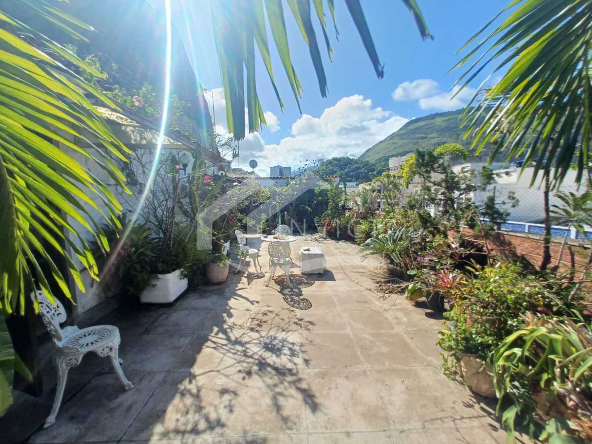 Imperdível - ESPETACULAR COBERTURA COM AREA EXERNA COM CHURRASQUEIRA NO POSTO 5!!! - FCAP60003