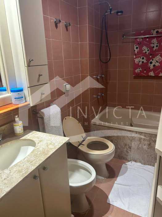 Imperdível - Belíssima cobertura em rua nobre de Copacabana - FCAP21255