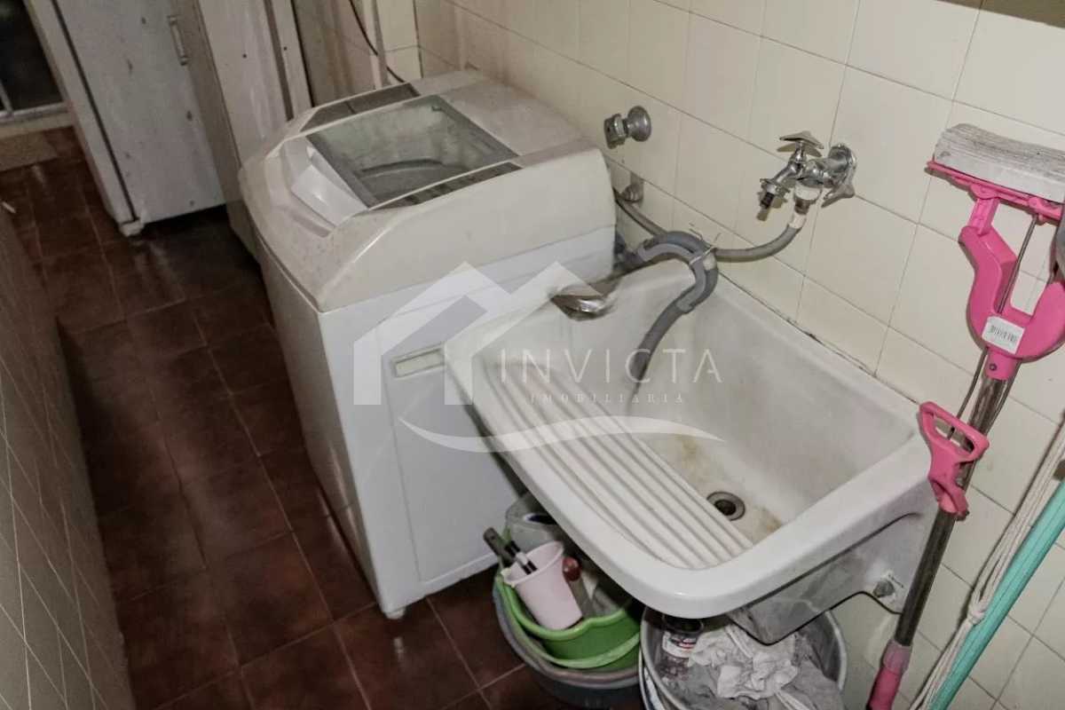 894501658-462.75199151914416IM - 19