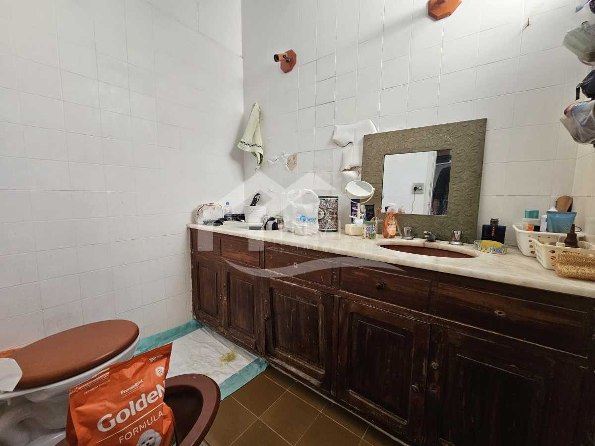 a4fcd5b7-bdb1-4ca3-aeaa-435fe2 - 13