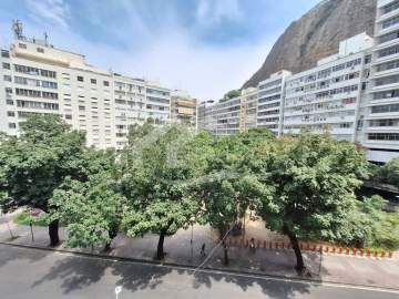 Imperdível - TRÊS QUARTOS COM VAGA NA ESCRITURA E VISTA PARA O VERDE!!!!! - FLAP30002